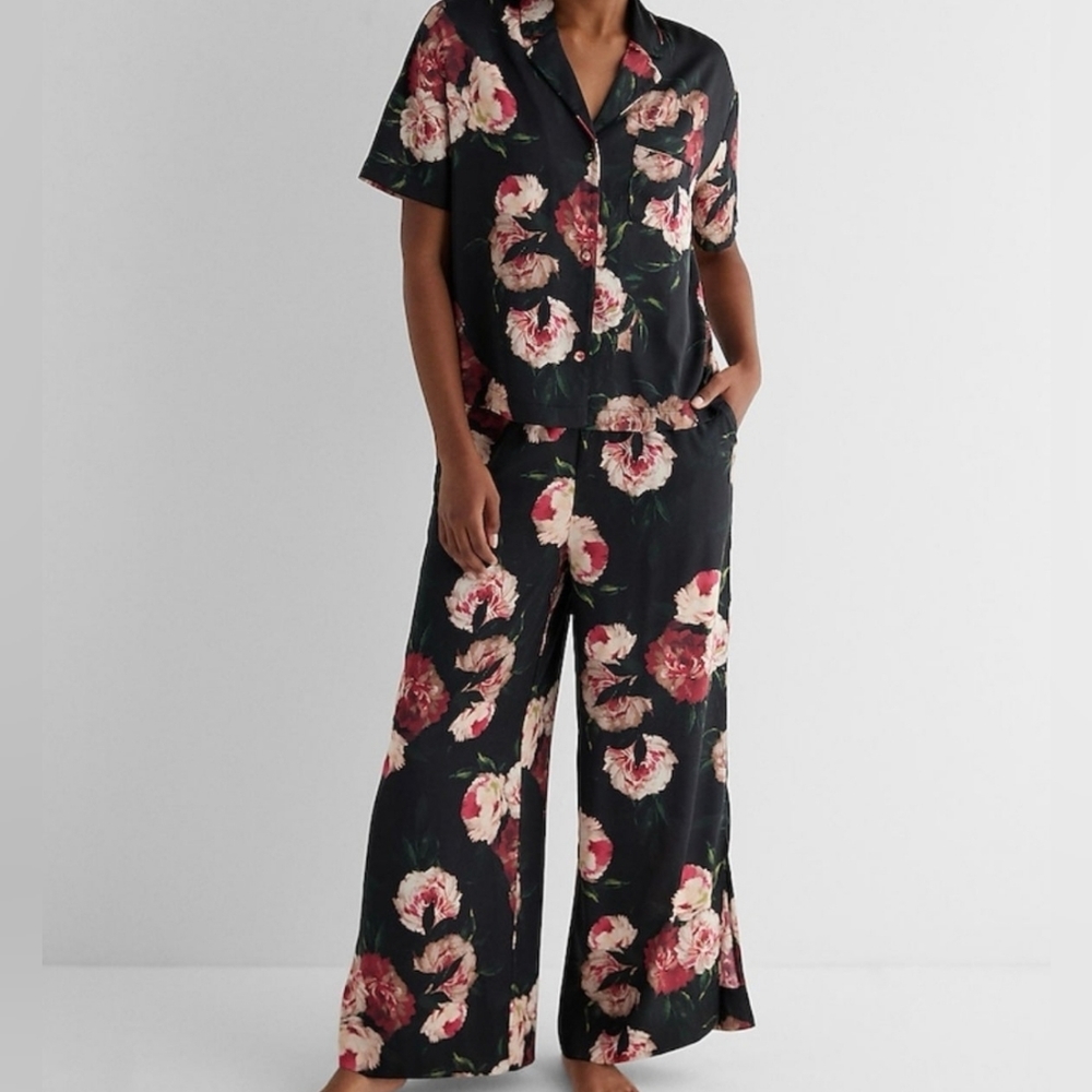 Express Sleepwear Black Floral Satin Pajama Set, size large, like new condition!